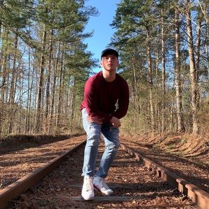 Meet your Posher, Dearl